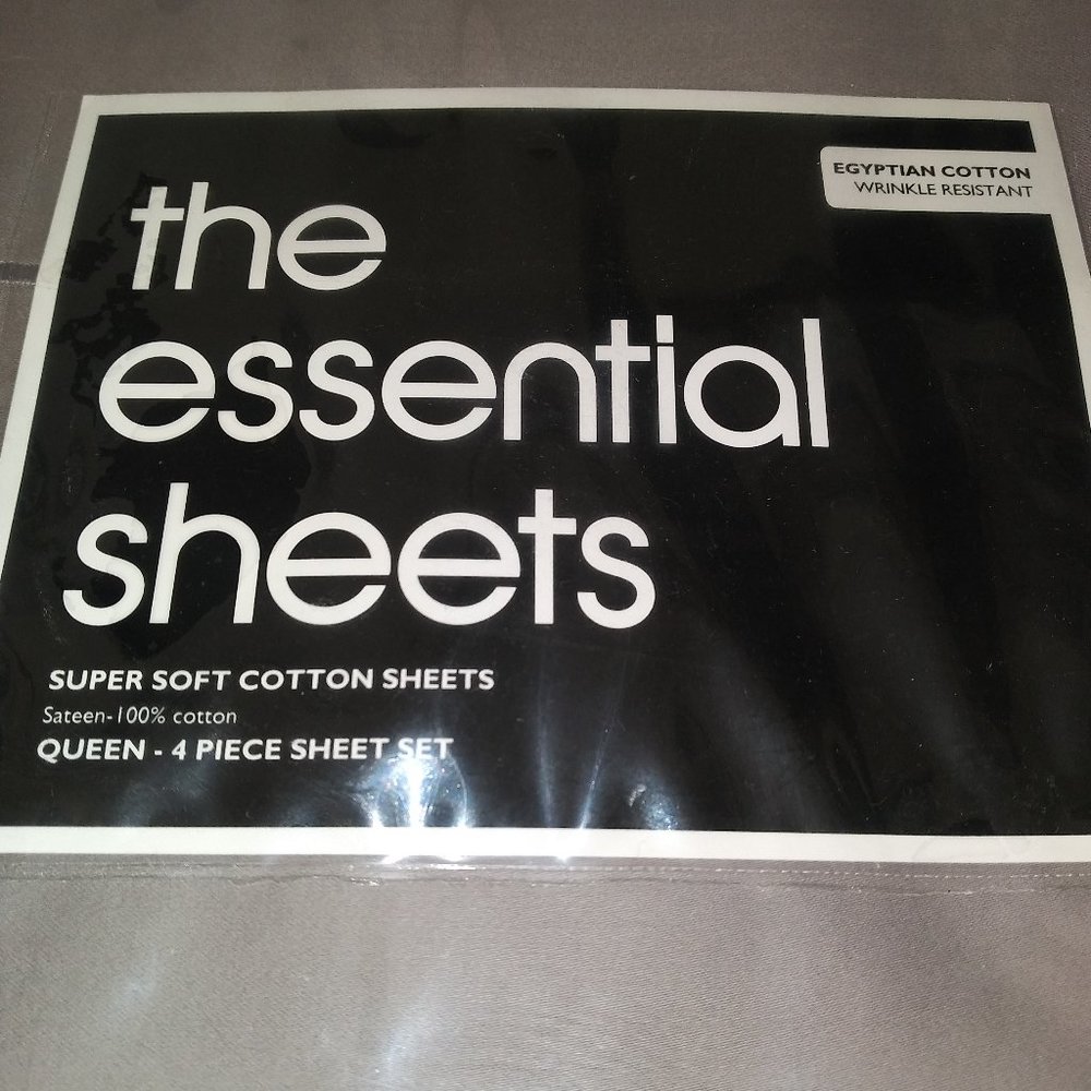Bloomingdale's Egyptian Cotton Sateen Wrinkle Resistant Queen Sheet Set